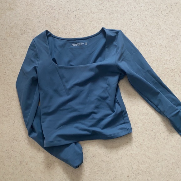 Super soft Abercrombie too! - Picture 1 of 5